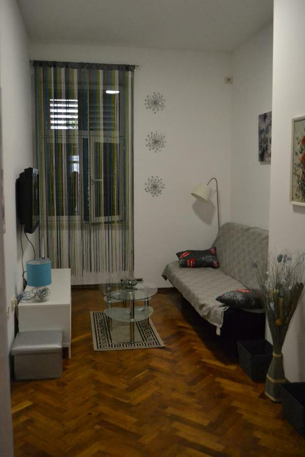 Alex Apartment Рийека Екстериор снимка